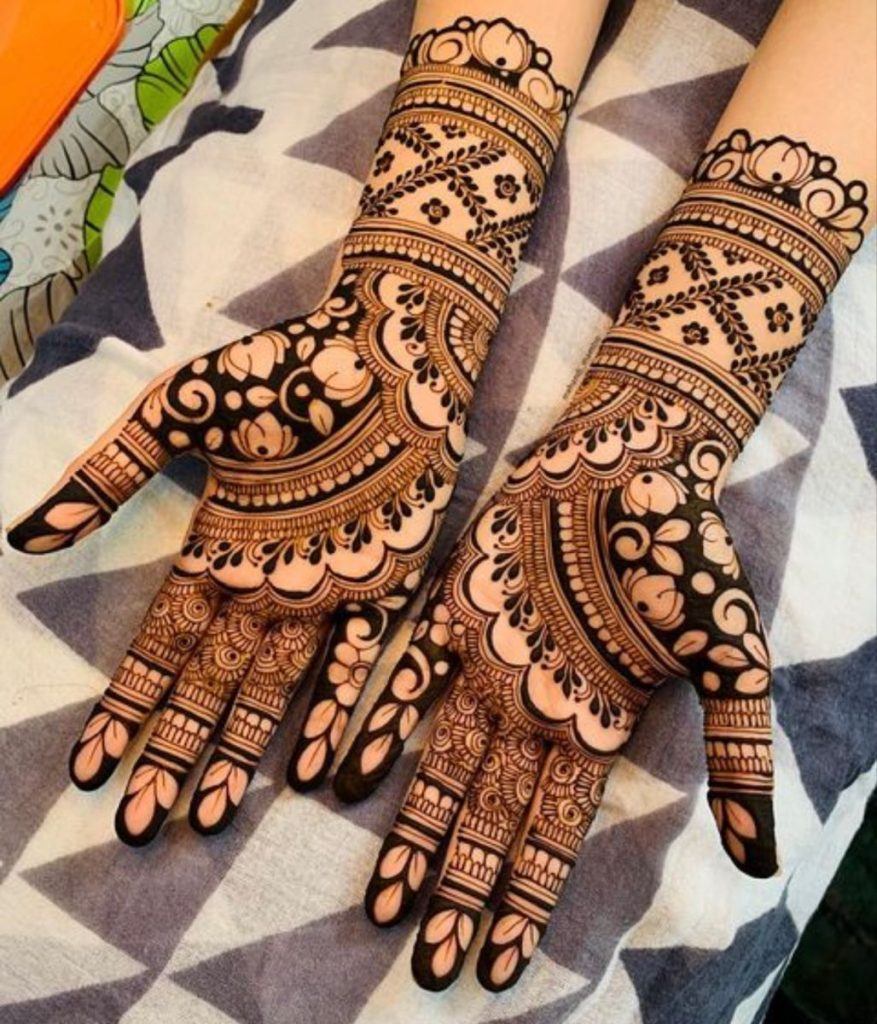 Luxury Feel Mehndi